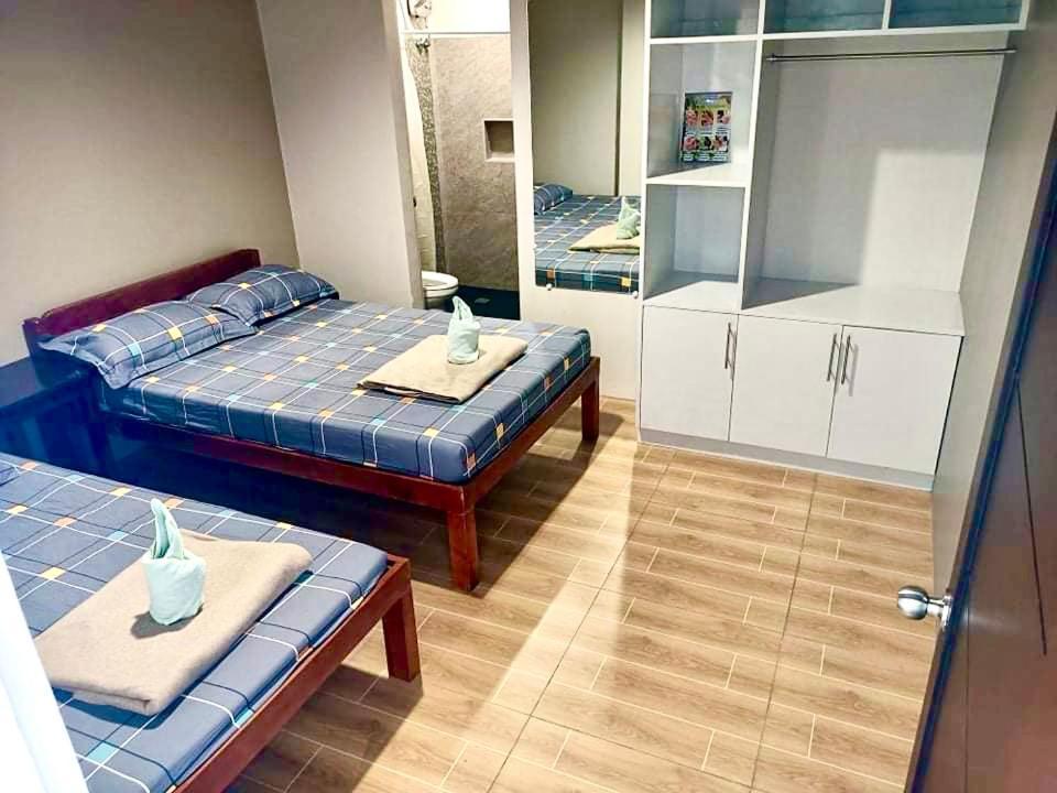 2020 Travelers Inn Dumaguete City Exteriör bild